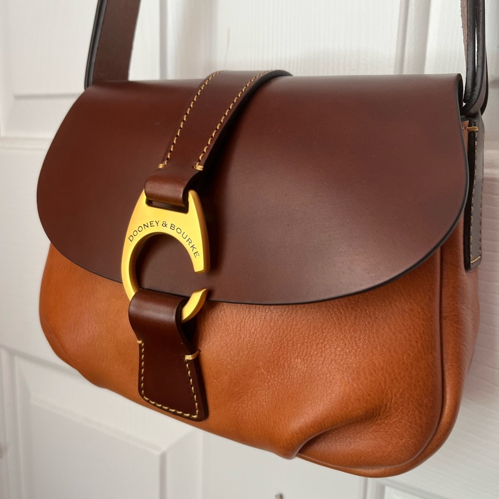 NEW Dooney & Bourke Crossbody Leather Bag